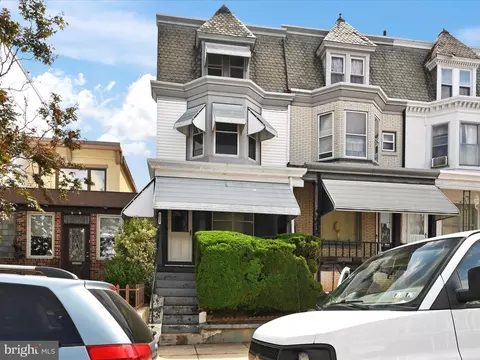 1145 N 11th St, Reading, PA 19604