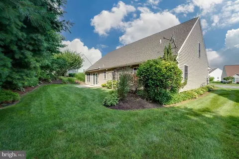 126 S Cacoosing Dr, Reading, PA 19608 photo 6