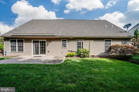 126 S Cacoosing Dr, Reading, PA 19608 photo 9