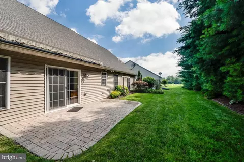 126 S Cacoosing Dr, Reading, PA 19608 photo 10