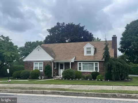 1942 Palm St, Reading, PA 19604