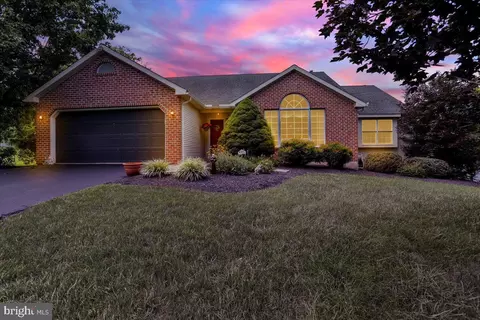12 Archer Ln, Reading, PA 19607 photo 5