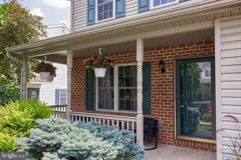105 Bainbridge Cir, Reading, PA 19608
