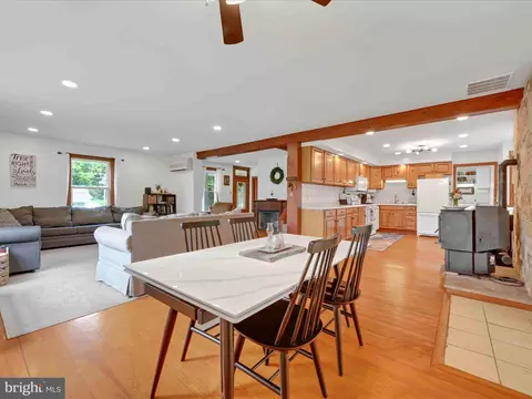 1036 Baker Rd, Reading, PA 19608 photo 11