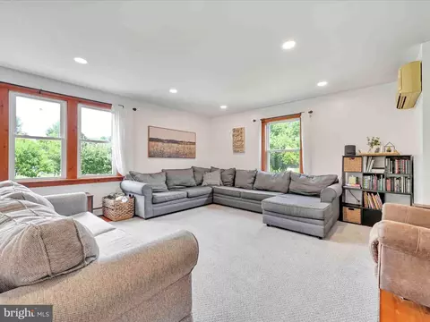 1036 Baker Rd, Reading, PA 19608 photo 7
