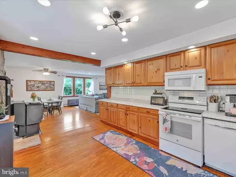 1036 Baker Rd, Reading, PA 19608 photo 15