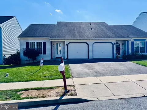 1010 Christina Dr, Leesport, PA 19533