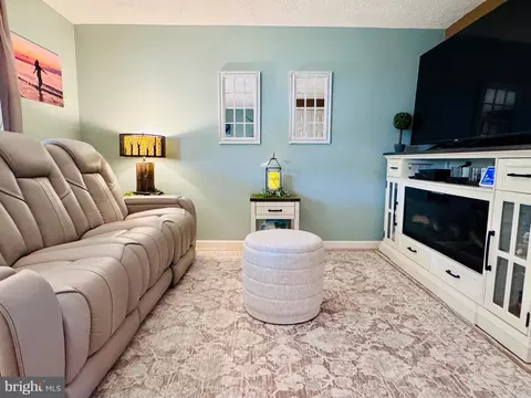 Living - 407 Oley St, Wyomissing, PA 19610 photo 1 of 2