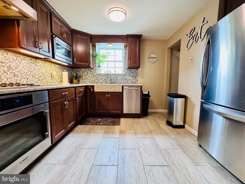 Kitchen - 407 Oley St, Wyomissing, PA 19610 photo 6 of 15