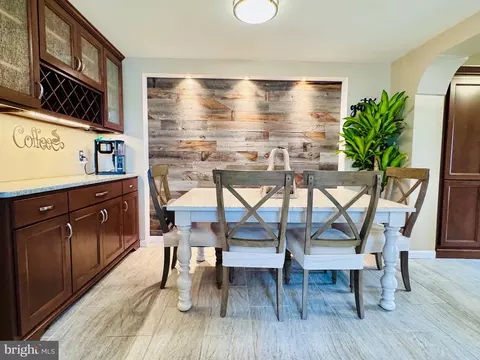 Dining - 407 Oley St, Wyomissing, PA 19610 photo 2 of 5