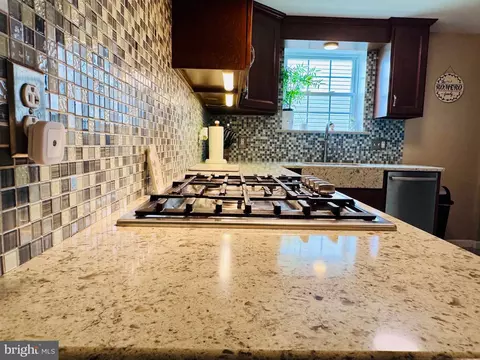 Kitchen - 407 Oley St, Wyomissing, PA 19610 photo 10 of 15