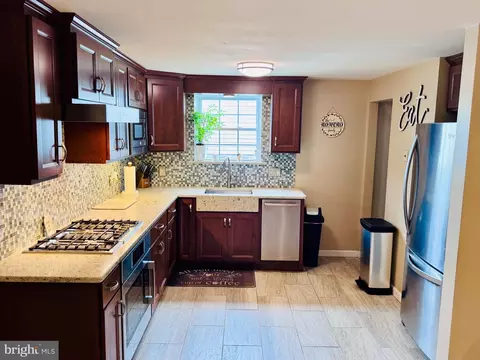 Kitchen - 407 Oley St, Wyomissing, PA 19610 photo 5 of 15