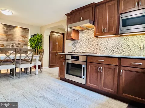 Kitchen - 407 Oley St, Wyomissing, PA 19610 photo 14 of 15