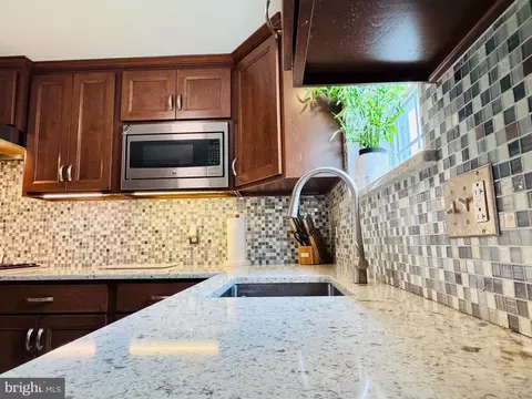 Kitchen - 407 Oley St, Wyomissing, PA 19610 photo 13 of 15