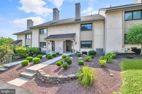 43 Muirfield Dr, Reading, PA 19607