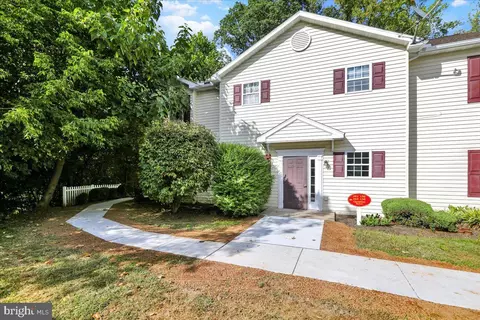 138 Christine Dr, Reading, PA 19606