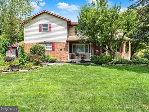 713 Luella Dr, Kutztown, PA 19530