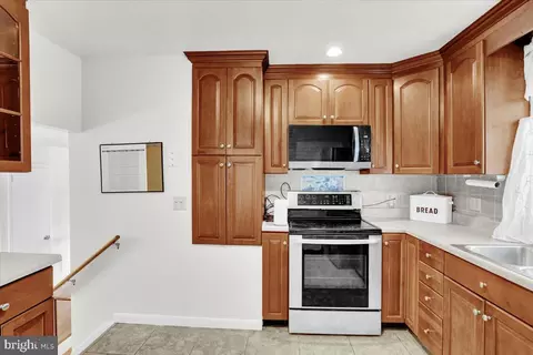 416 Green Ln, Reading, PA 19601 photo 12