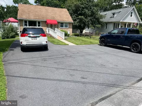 Exterior - 393 Mountain View Rd, Reading, PA 19607 photo 1 of 5