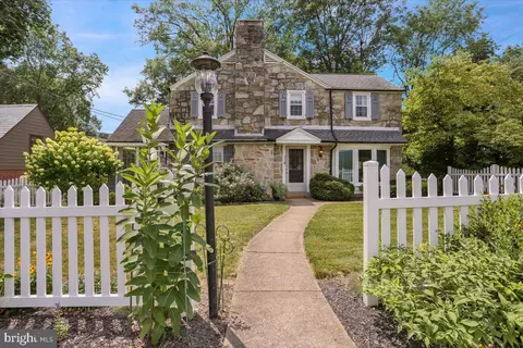 202 High St, Reading, PA 19606 photo 3