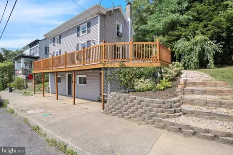 303 Port Clinton Ave, Hamburg, PA 19526