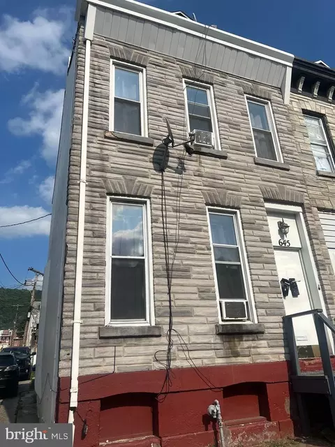 645 N 10th, Reading, PA 19604