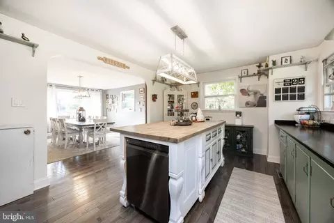 Kitchen - 31 Sunset Ct, Sinking Spring, PA 19608 photo 1 of 3