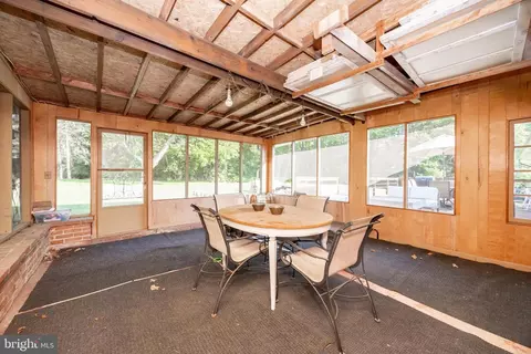 Exterior - 31 Sunset Ct, Sinking Spring, PA 19608 photo 4 of 11
