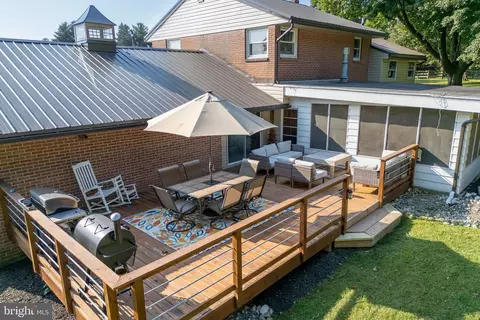 Exterior - 31 Sunset Ct, Sinking Spring, PA 19608 photo 2 of 11