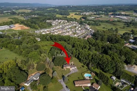 View/Area - 31 Sunset Ct, Sinking Spring, PA 19608 photo 4 of 7