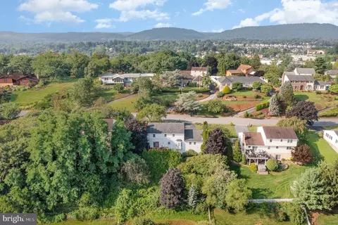 View/Area - 25 Estates Dr, Reading, PA 19606 photo 2 of 4