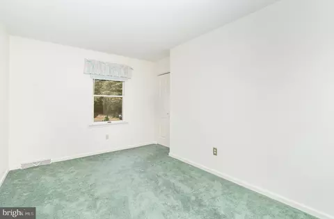 Bedroom - 25 Estates Dr, Reading, PA 19606 photo 3 of 8