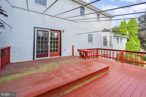 Exterior - 25 Estates Dr, Reading, PA 19606 photo 4 of 7