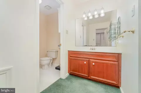 Entry Way - 25 Estates Dr, Reading, PA 19606 photo 3 of 3
