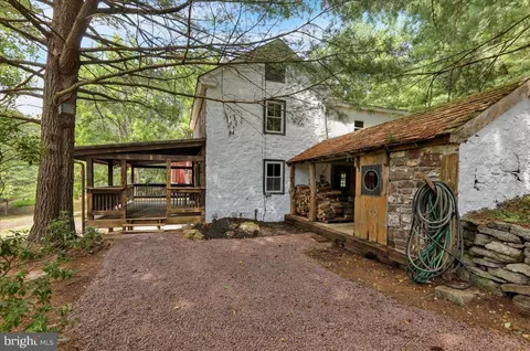 843 Ridgeway Rd, Birdsboro, PA 19508