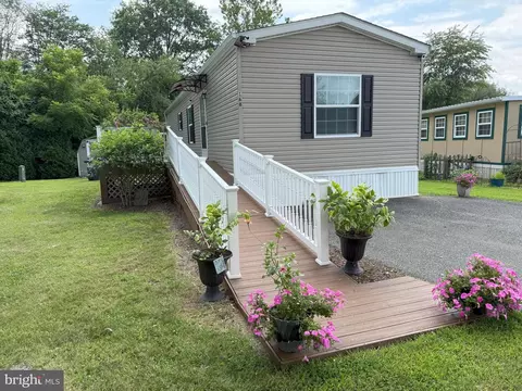 168 Liberty Cir, Hereford, PA 18056