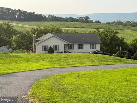276 Skyline Dr, Bernville, PA 19506