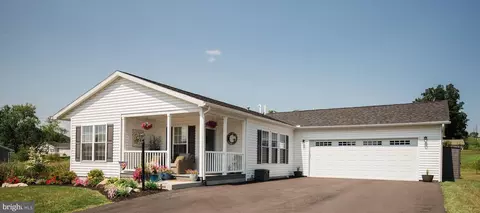 180 Eagles Watch S, Bechtelsville, PA 19505