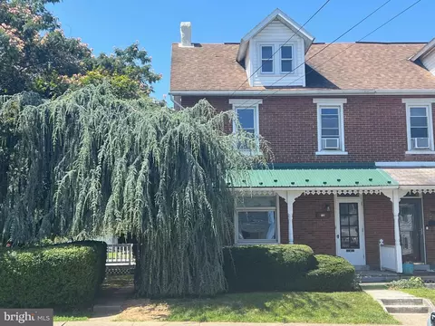 110 S Haas St, Topton, PA 19562