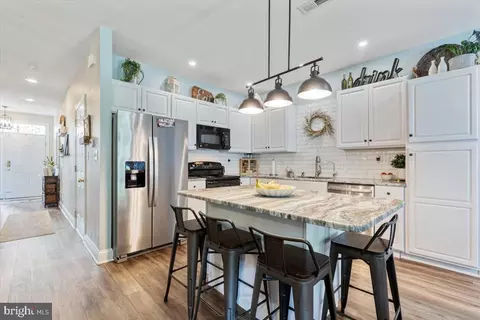 Kitchen - 22 Sugar Maple Rd, Barto, PA 19504 photo 2 of 3