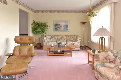 1522 Kenhorst Blvd, Reading, PA 19607 photo 3
