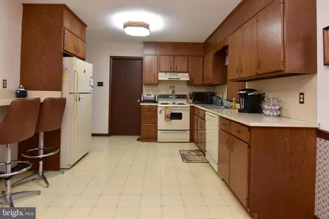 1522 Kenhorst Blvd, Reading, PA 19607 photo 9