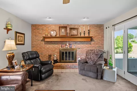 21 Golfview Ln, Reading, PA 19606 photo 13