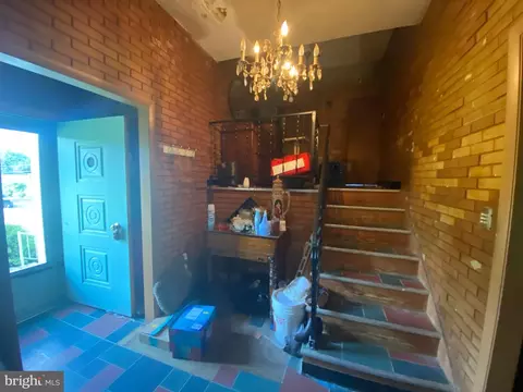 Entry Way - 1530 Liggett Ave, Reading, PA 19607 photo 1 of 3