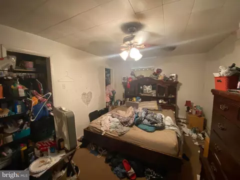 Bedroom - 1530 Liggett Ave, Reading, PA 19607 photo 2 of 2