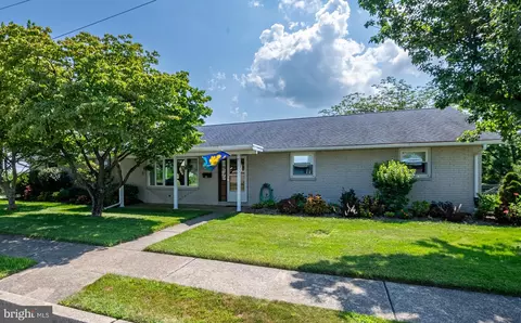 25 Radcliff Rd, Womelsdorf, PA 19567