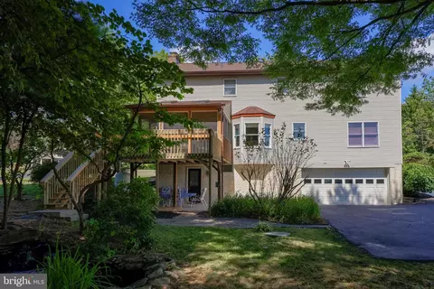 Exterior - 254 Faust Rd, Reading, PA 19608 photo 4 of 11