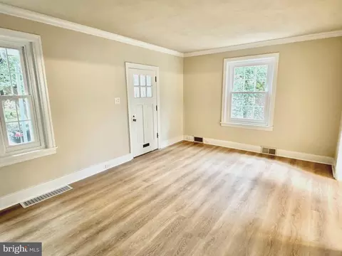 717 Wayne Ave, West Reading, PA 19611 photo 3