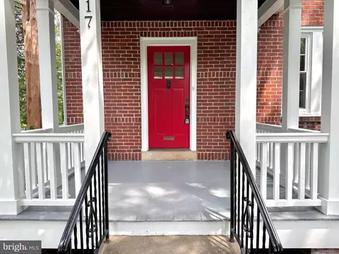 717 Wayne Ave, West Reading, PA 19611 photo 2