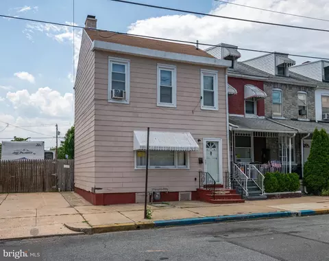 434 Arlington St, Reading, PA 19611